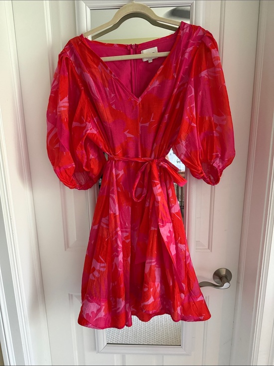 Choklate Paris Dresses & Skirts - Chocklate Vibrant Pink & Red Puff-Sleeve V-Neck Dress
